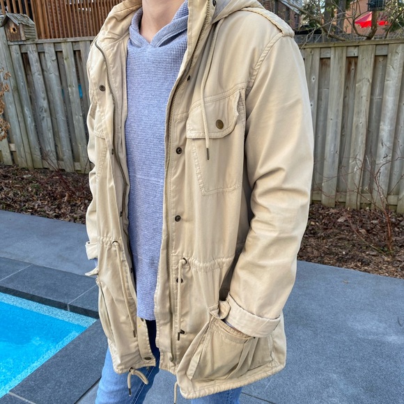 Aritzia Tan Jacket - Picture 2 of 4